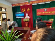 Đảng viên mới đọc mời tuyên thệ