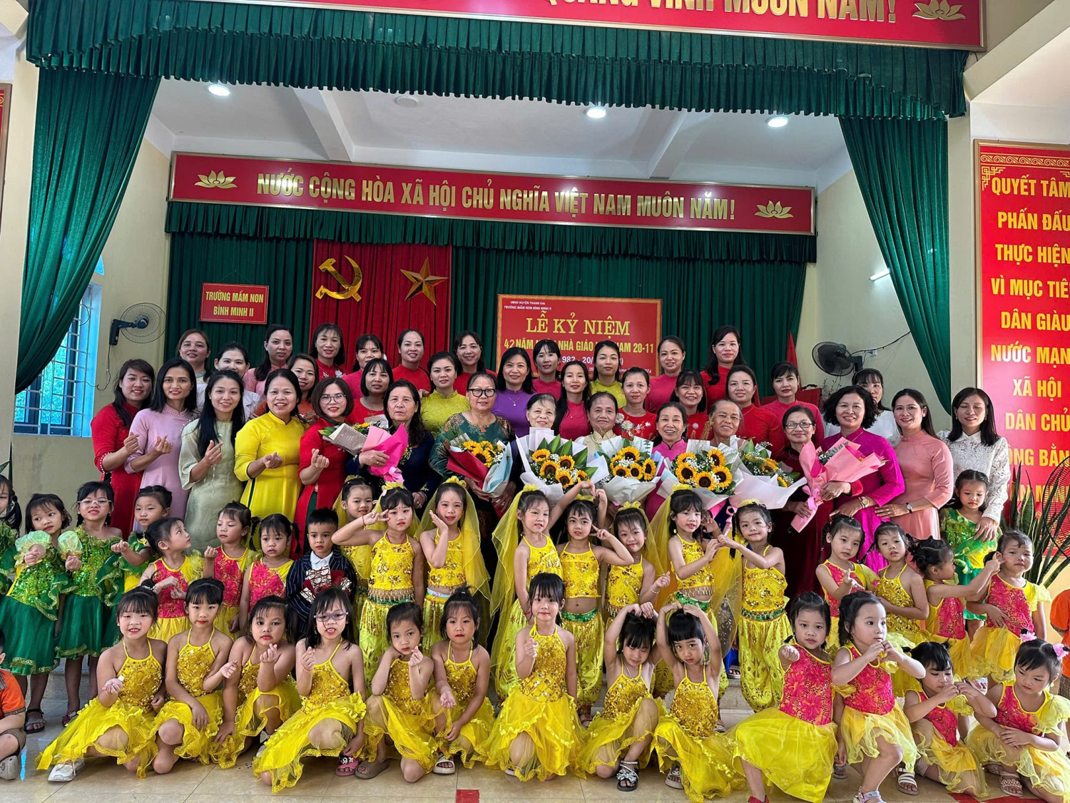  TRƯỜNG MẦM NON BÌNH MINH II TỔ CHỨC LỄ KỈ NIỆM 42 NĂM NGÀY NHÀ GIÁO VIỆT NAM  ( 20/11/1982- 20/11/2024)