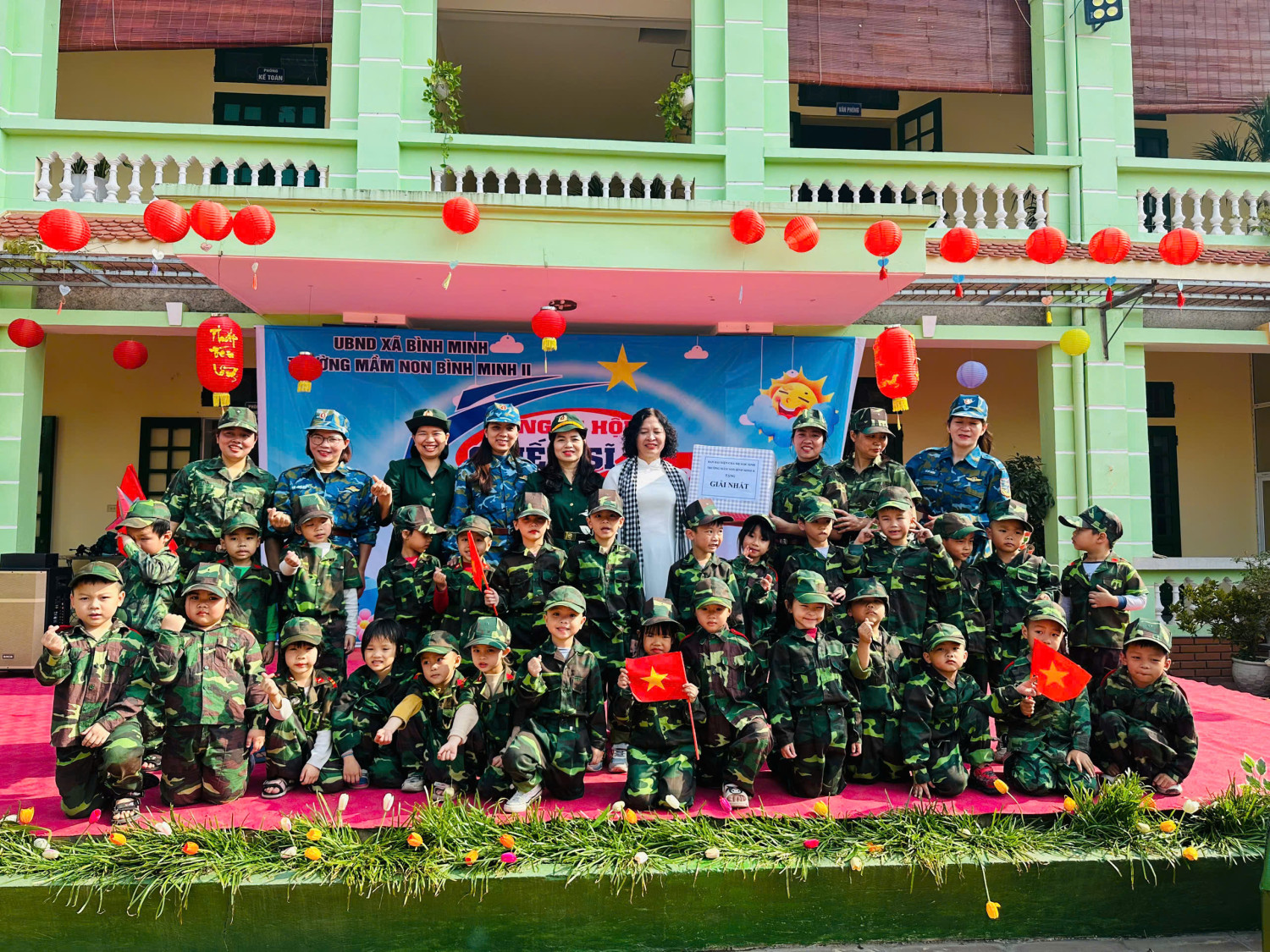 NGÀY HỘI “CHIẾN SĨ TÍ HON” – SÂN CHƠI GIÁO DỤC TRUYỀN THỐNG Ý NGHĨA CHO TRẺ MẦM NON BÌNH MINH II